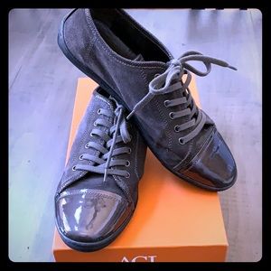 AGL Attilo Giusti Leombruni Smoke Lace Up Size 39